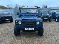 LAND ROVER DEFENDER 90
