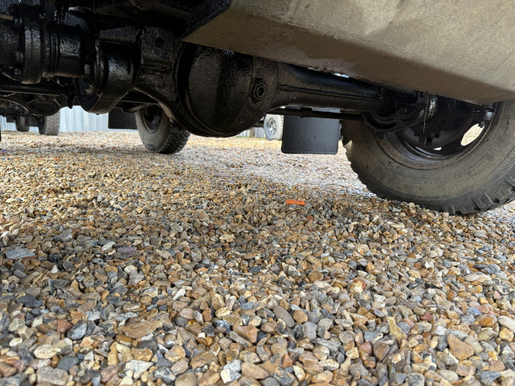 LAND ROVER DEFENDER 90