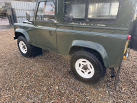 LAND ROVER DEFENDER 90