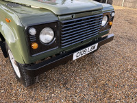 LAND ROVER DEFENDER 90