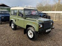 LAND ROVER DEFENDER 90