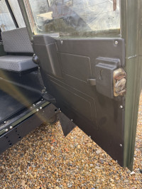 LAND ROVER DEFENDER 90