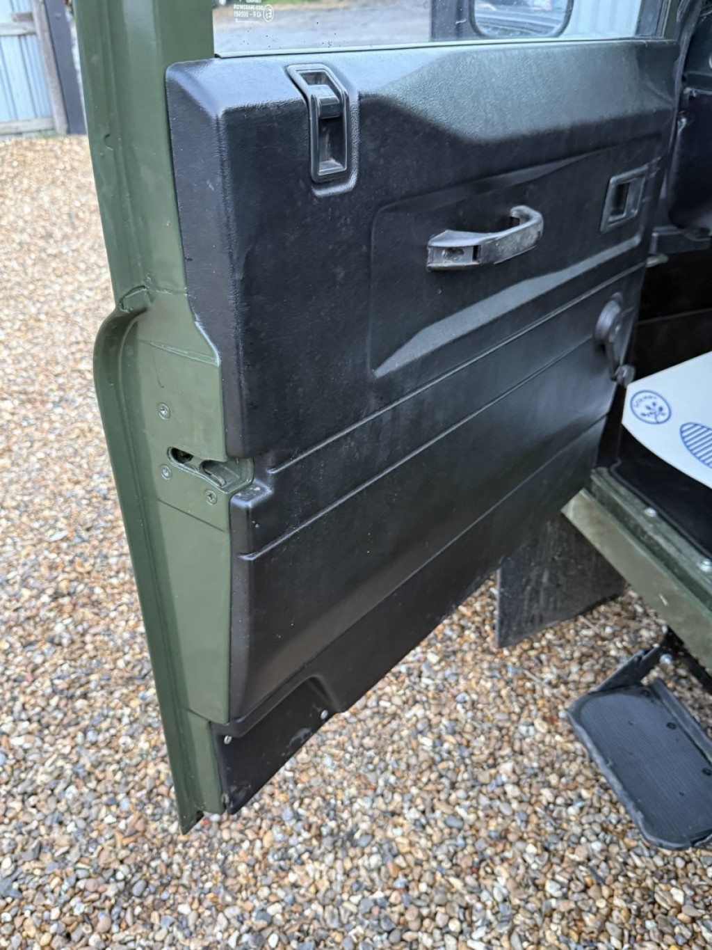 LAND ROVER DEFENDER 90