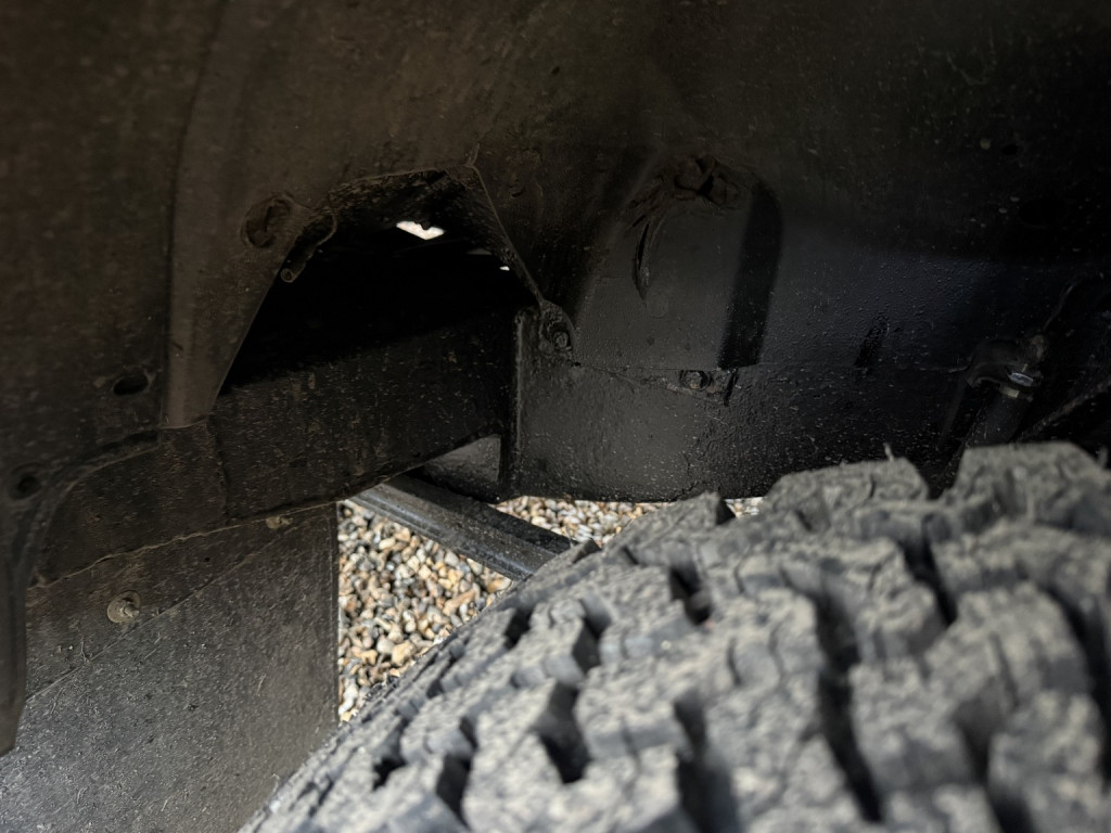 LAND ROVER DEFENDER 90