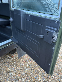 LAND ROVER DEFENDER 90