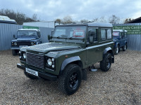 LAND ROVER DEFENDER 90