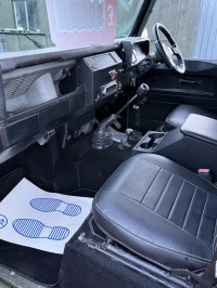 LAND ROVER DEFENDER 90