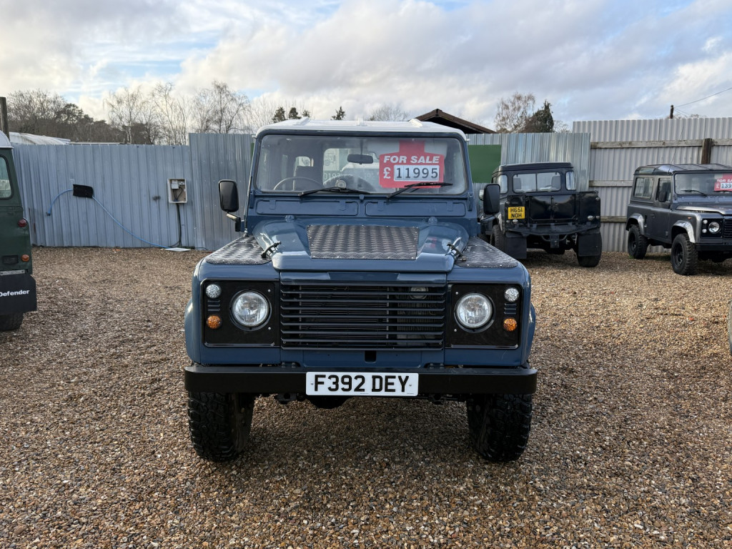 LAND ROVER DEFENDER 90