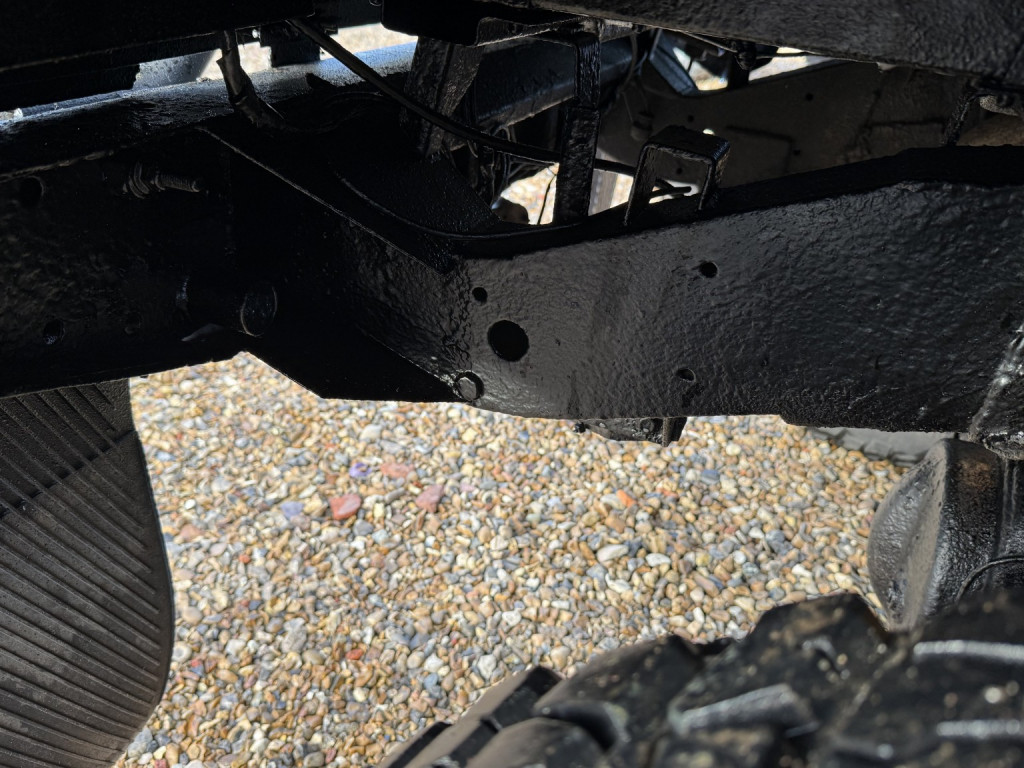 LAND ROVER DEFENDER 90