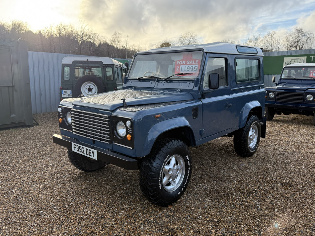 LAND ROVER DEFENDER 90