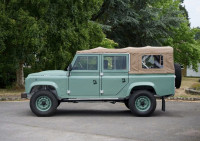 LAND ROVER DEFENDER 110