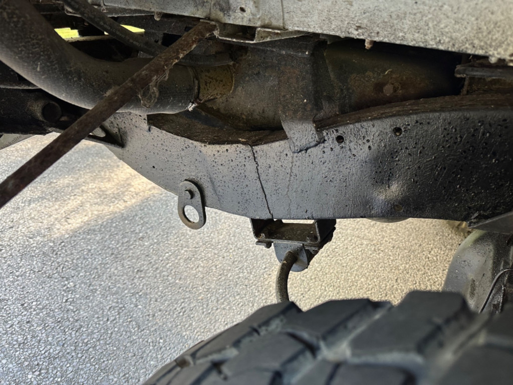 LAND ROVER DEFENDER 110