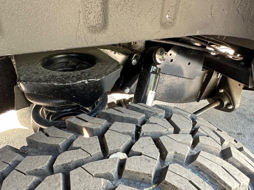 LAND ROVER DEFENDER 130