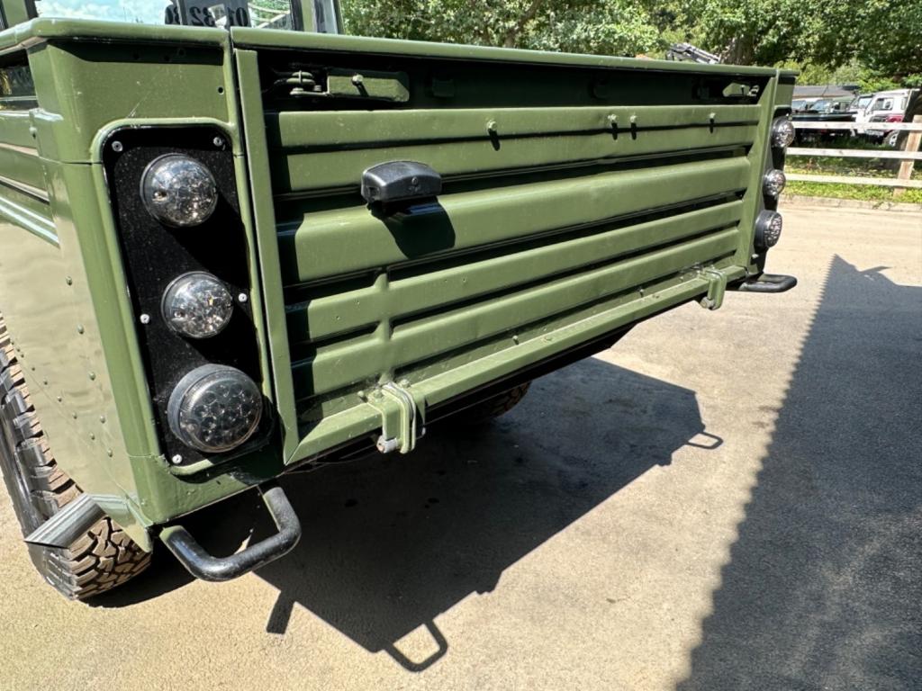 LAND ROVER DEFENDER 130