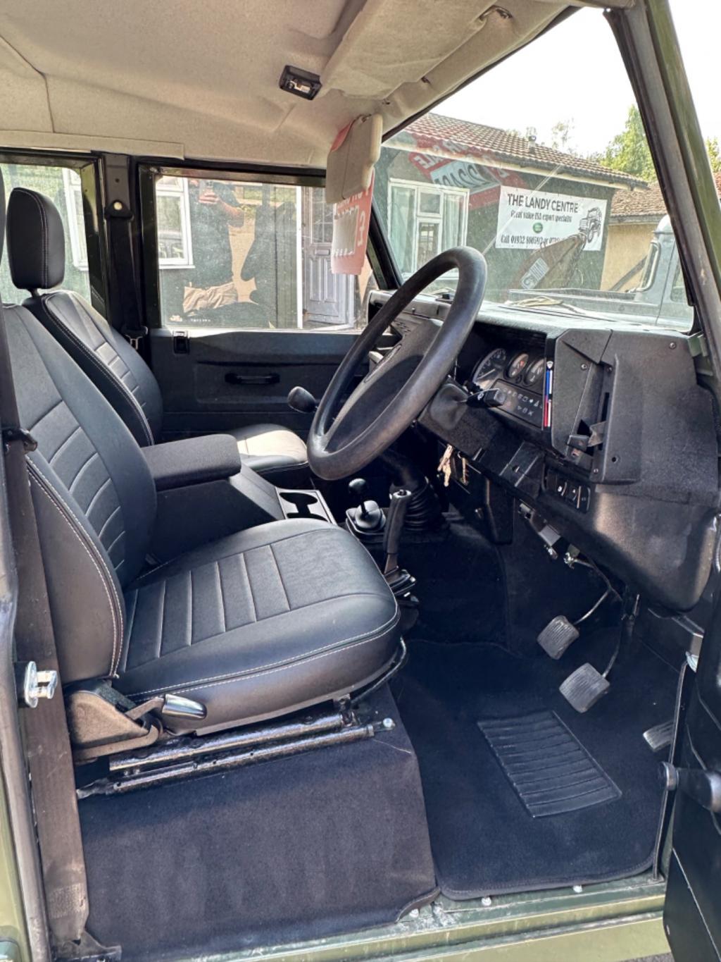 LAND ROVER DEFENDER 130