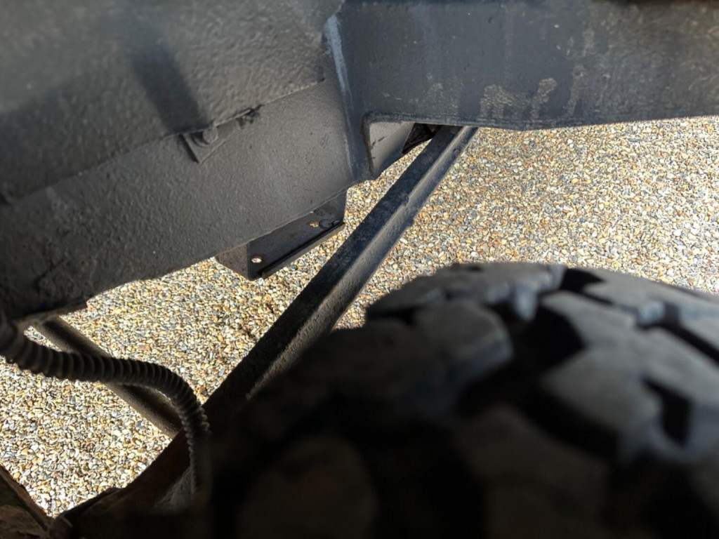 LAND ROVER DEFENDER 130