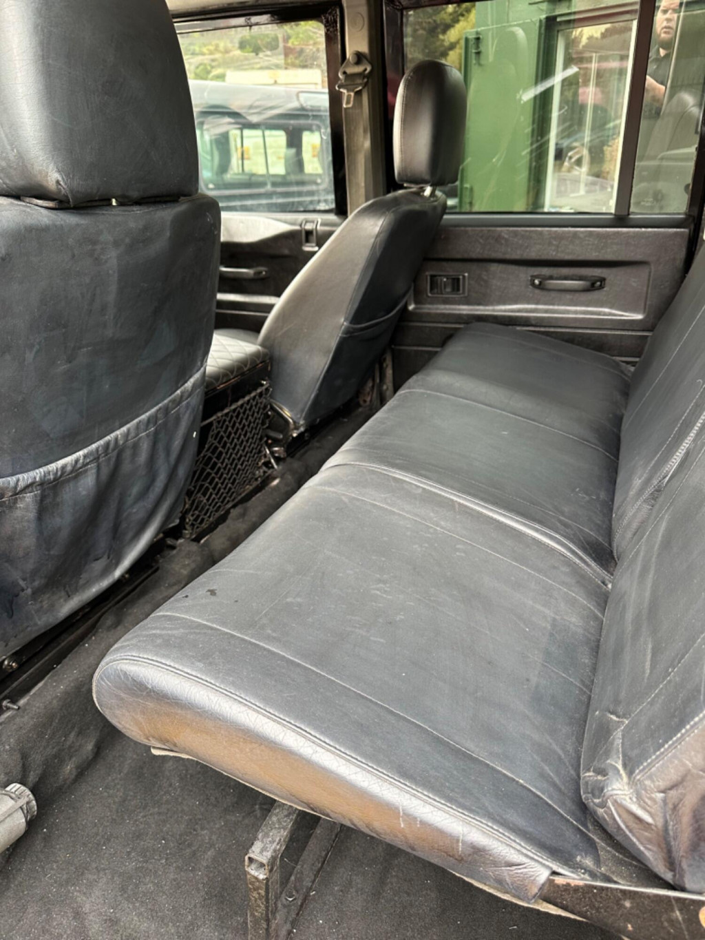 LAND ROVER DEFENDER 130