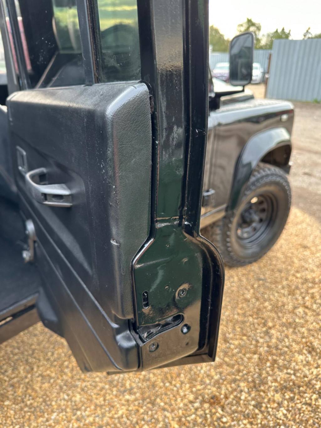 LAND ROVER DEFENDER 130