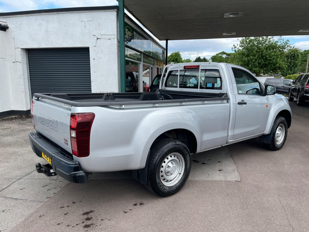 ISUZU D-MAX