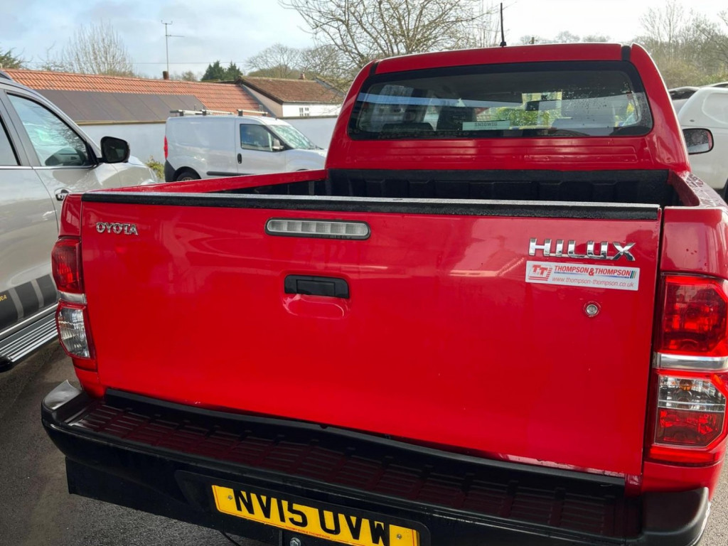 TOYOTA HILUX