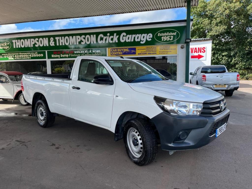 TOYOTA HILUX
