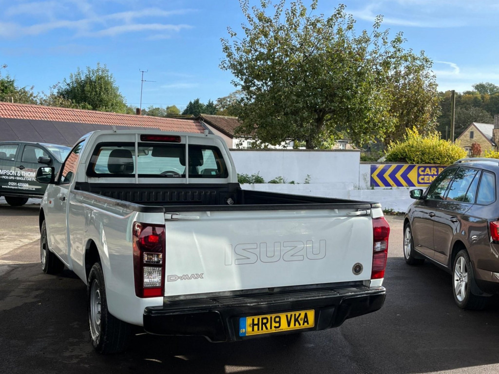 ISUZU D-MAX