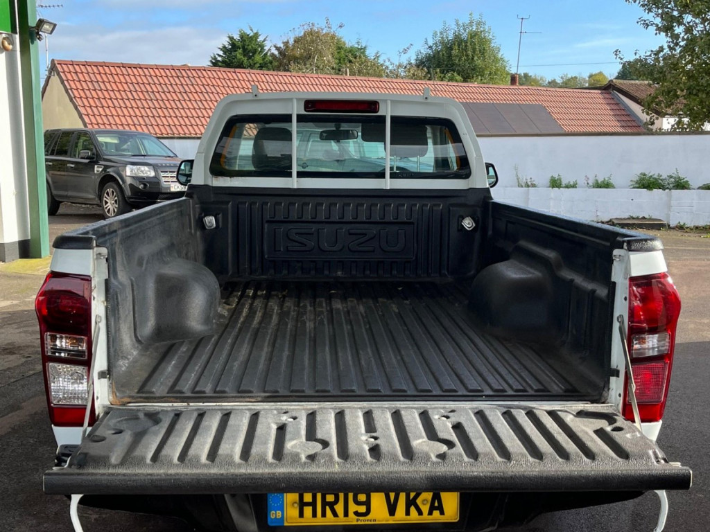 ISUZU D-MAX