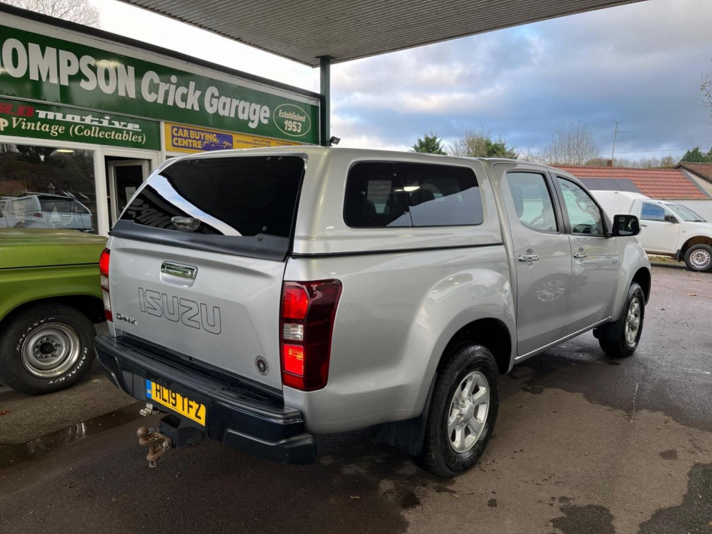 ISUZU D-MAX