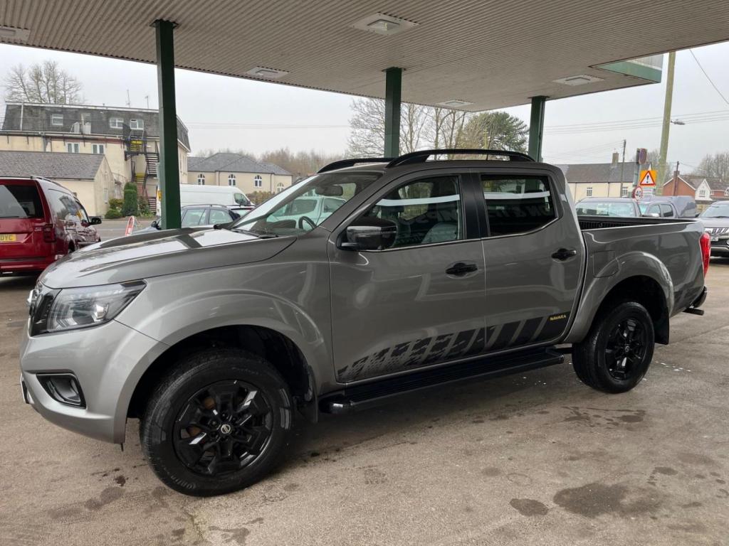 NISSAN NAVARA