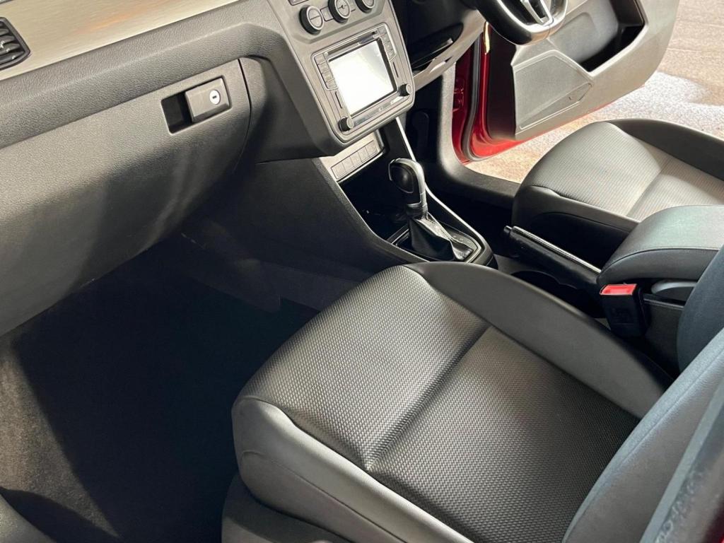 VOLKSWAGEN CADDY MAXI LIFE