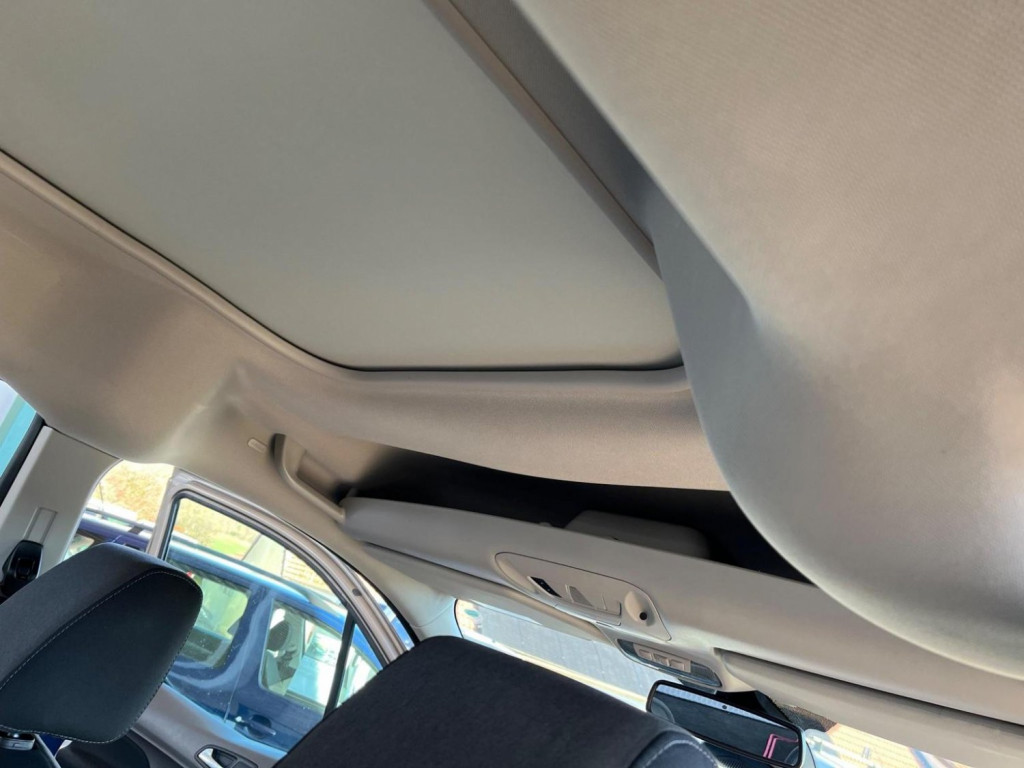 FORD GRAND TOURNEO CONNECT