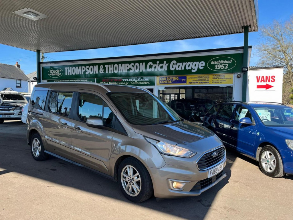 FORD GRAND TOURNEO CONNECT