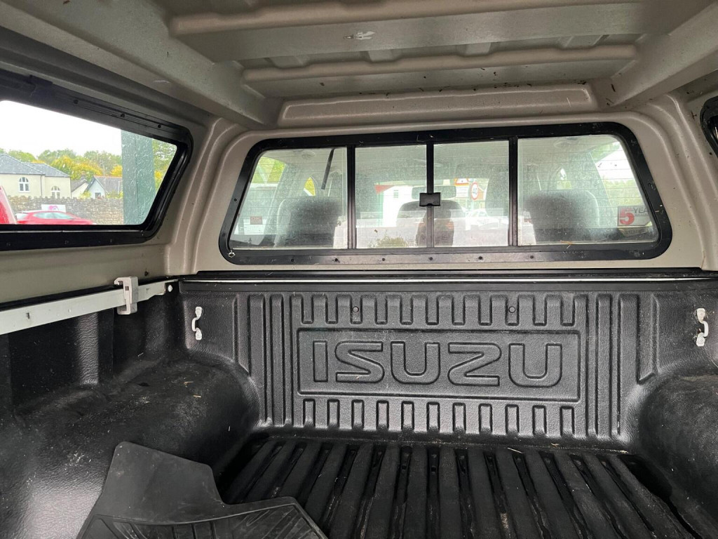 ISUZU D-MAX