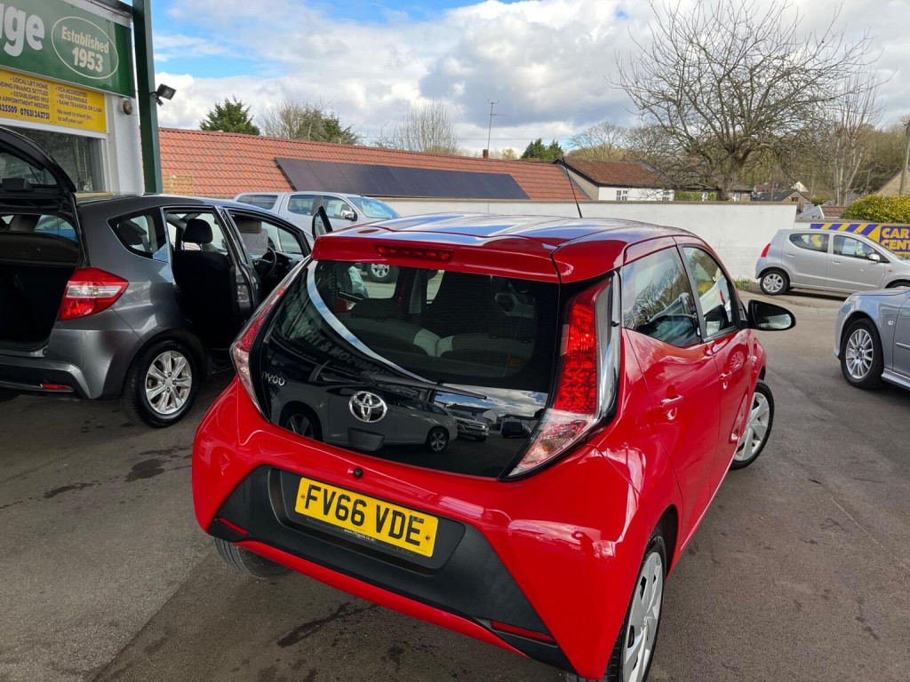 TOYOTA AYGO