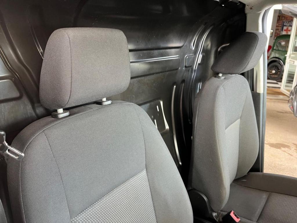 FORD TRANSIT CONNECT