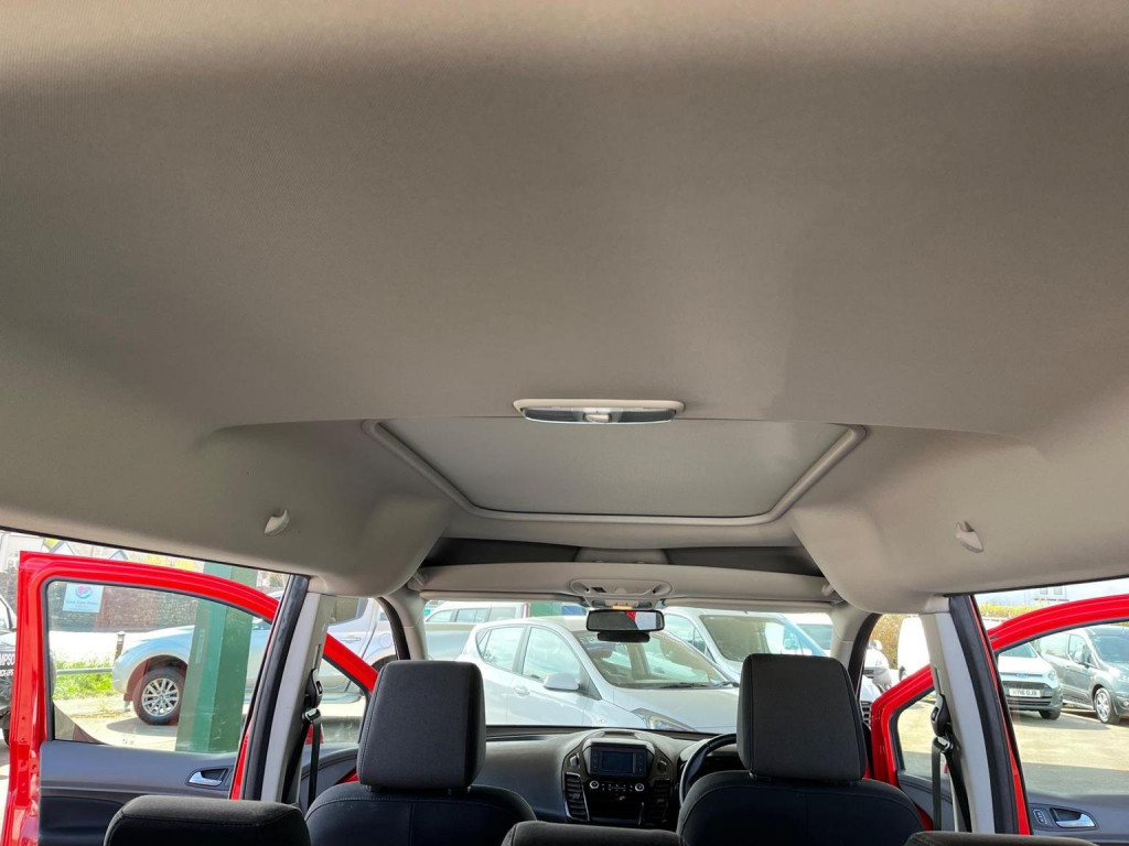 FORD GRAND TOURNEO CONNECT