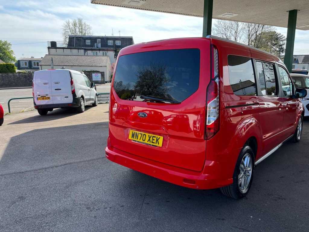 FORD GRAND TOURNEO CONNECT