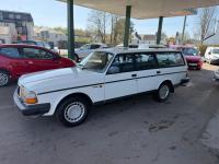 VOLVO 240