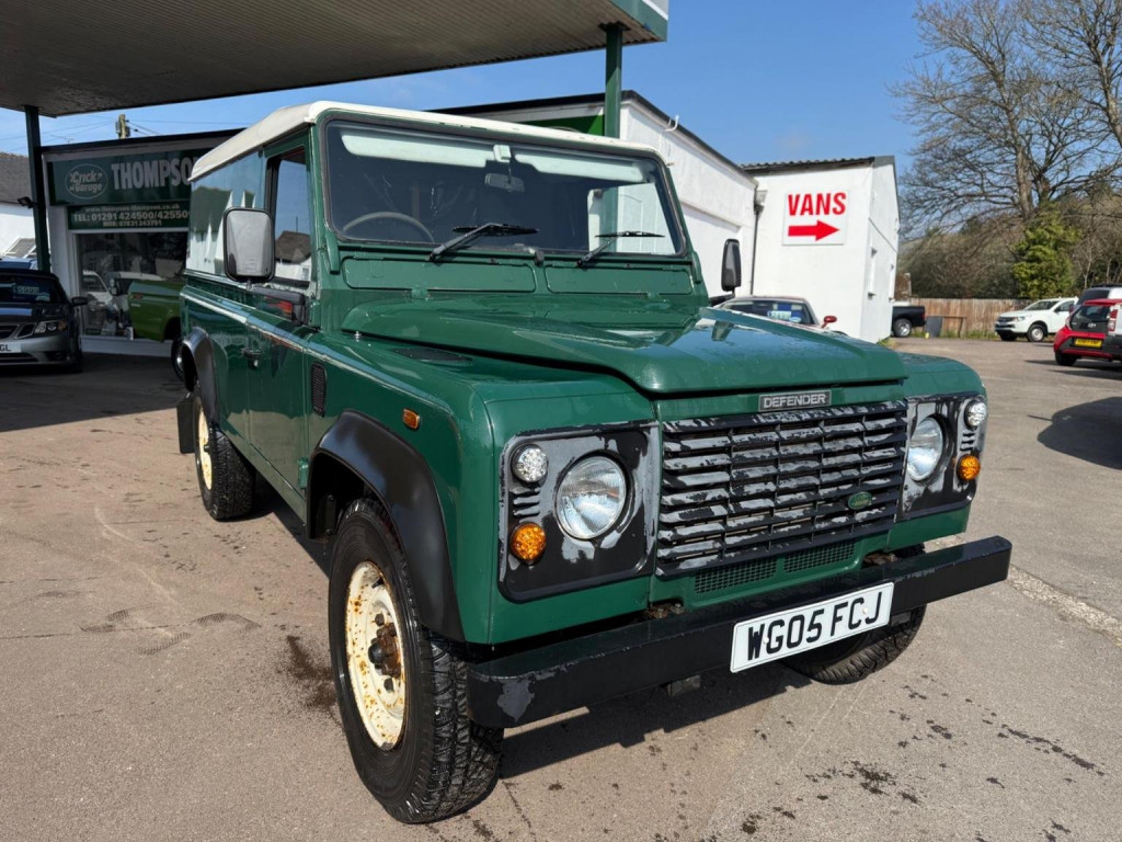 LAND ROVER DEFENDER 110