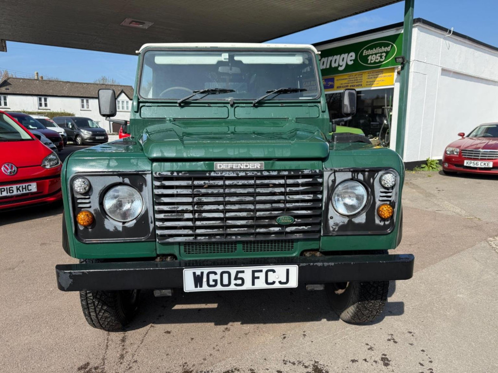 LAND ROVER DEFENDER 110