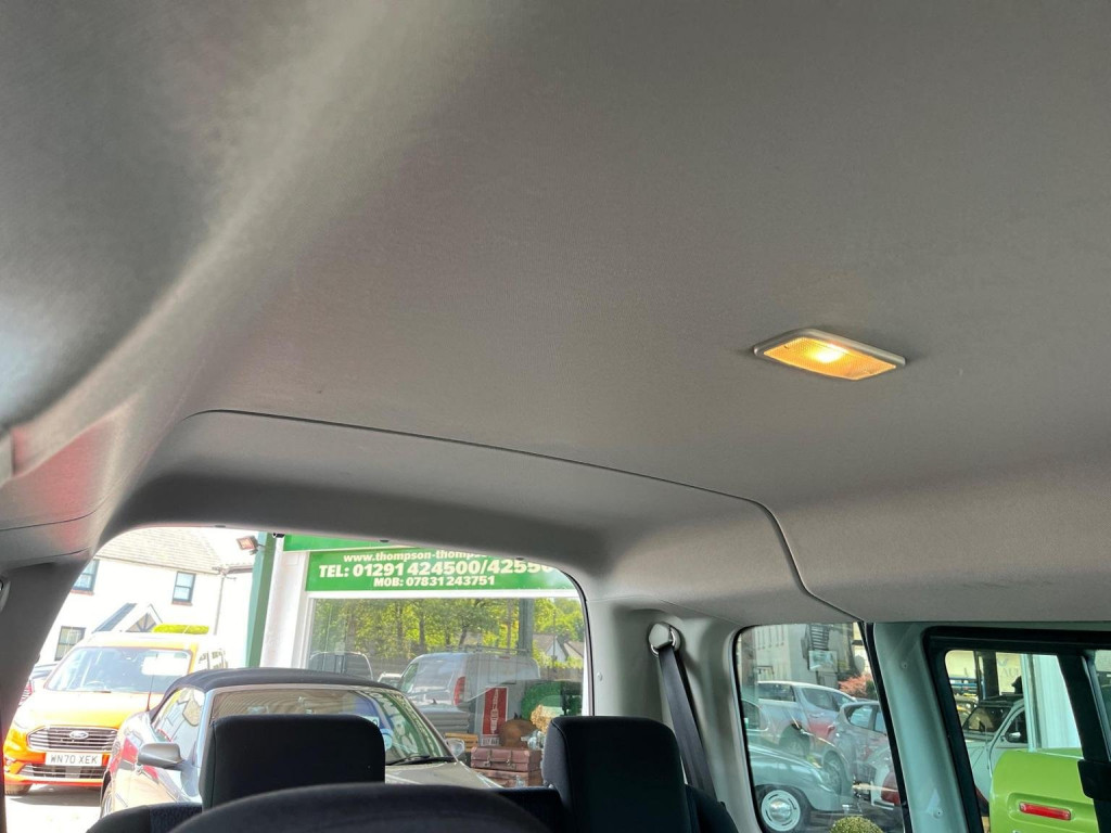 VOLKSWAGEN CADDY MAXI LIFE