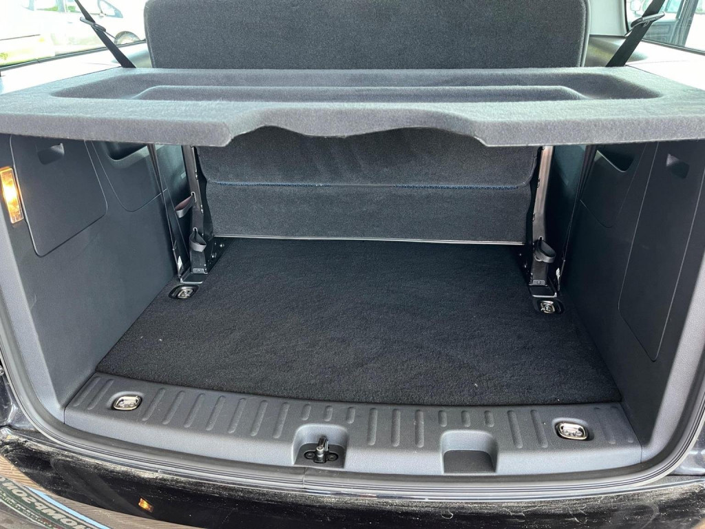 VOLKSWAGEN CADDY MAXI LIFE