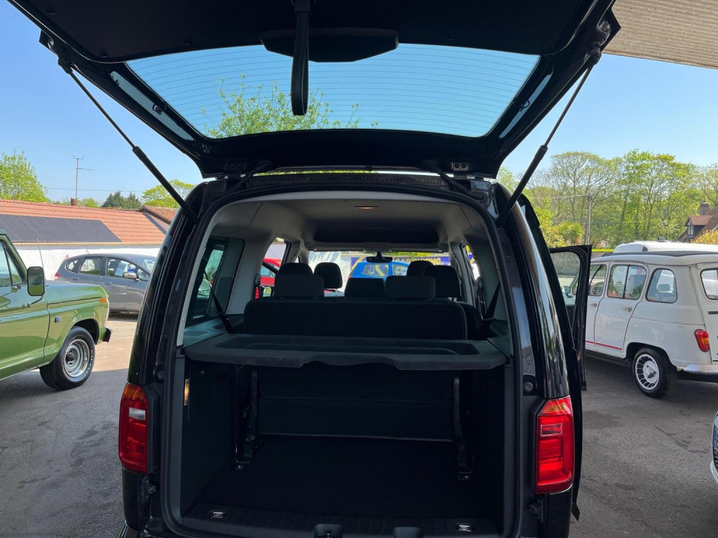 VOLKSWAGEN CADDY MAXI LIFE