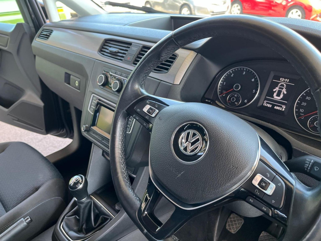 VOLKSWAGEN CADDY MAXI LIFE