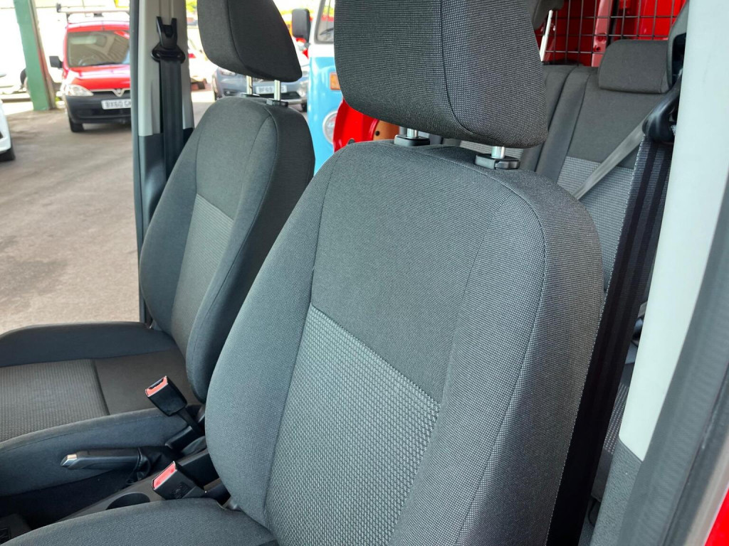 FORD TRANSIT CONNECT