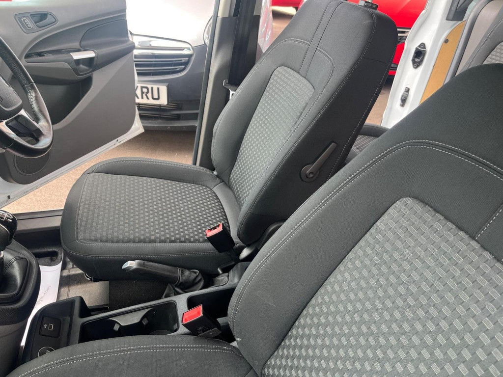 FORD TRANSIT CONNECT