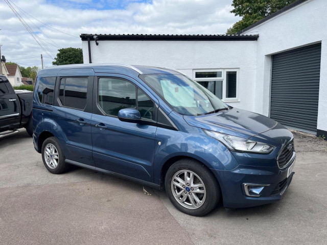 FORD TOURNEO CONNECT