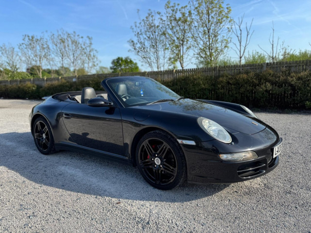 PORSCHE 911 3.6 997 Carrera 4