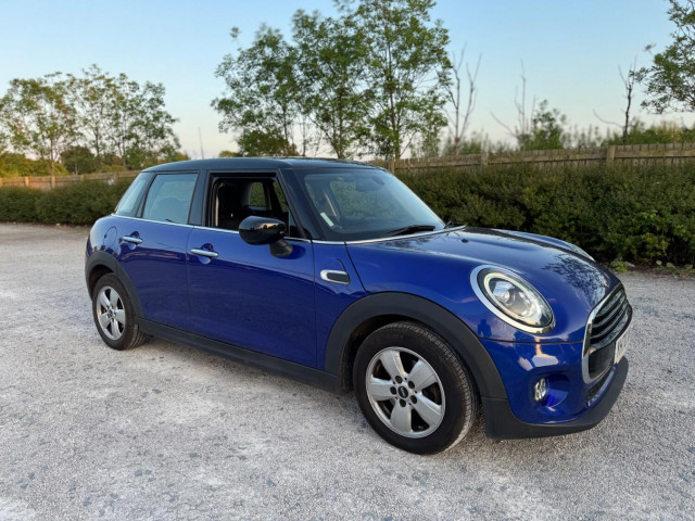 MINI HATCH 1.5 5-Door Hatch Cooper Classic