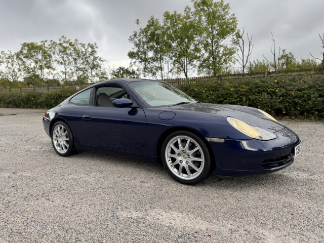 PORSCHE 911 3.4 996 Carrera 2